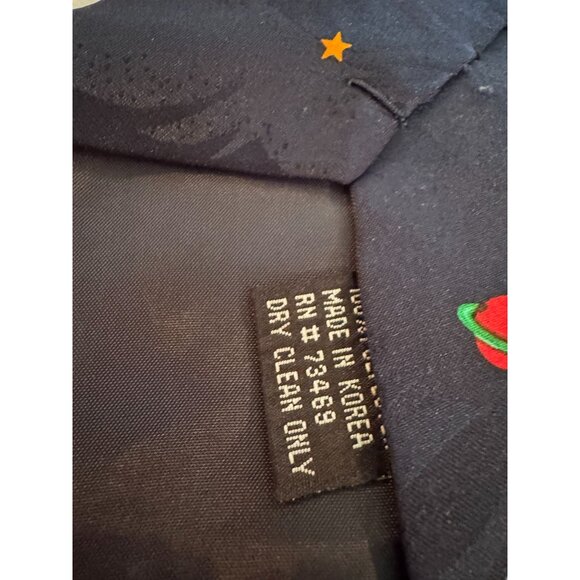 Set of 3 Vintage Looney Tunes Ties โ Space Jam, Daffy Duck & Expressive Bugs Bun - Picture 3 of 11